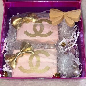 Luxury inspired soap 2 piece soap in Pink and Gold Gift Box